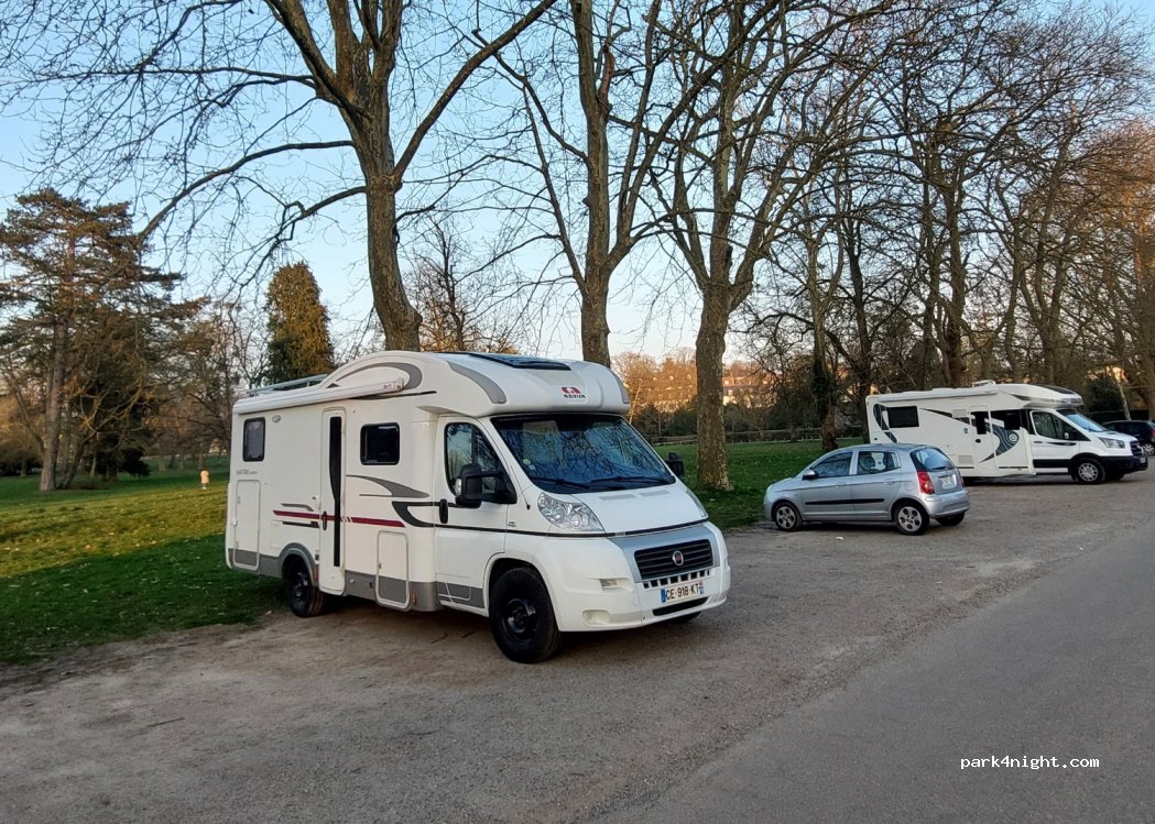 (78120) Rambouillet - Rue de la Ferme — foto 4
