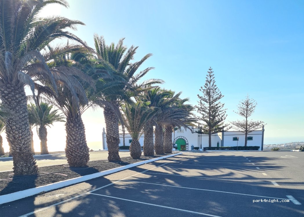 (35550) San Bartolomé - Unnamed Road — foto