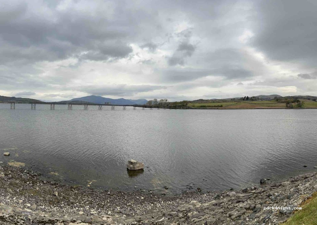 Trawsfynydd Lake Car Park — foto 5