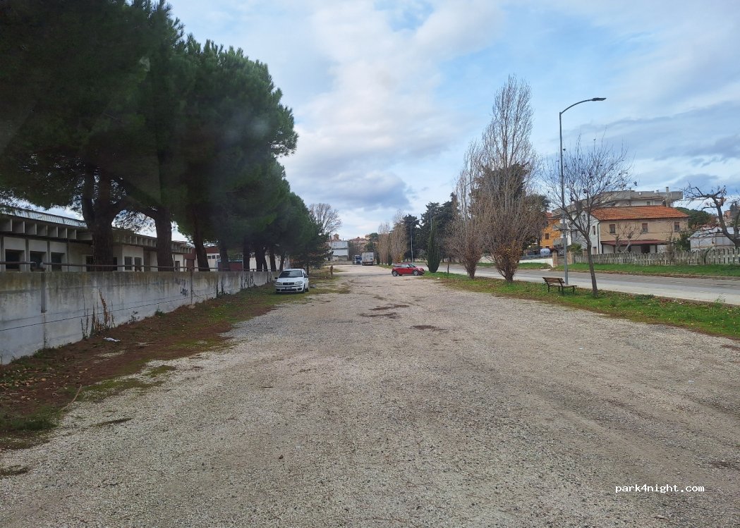 (61037) Mondolfo - 4 Viale dell'Industria — foto