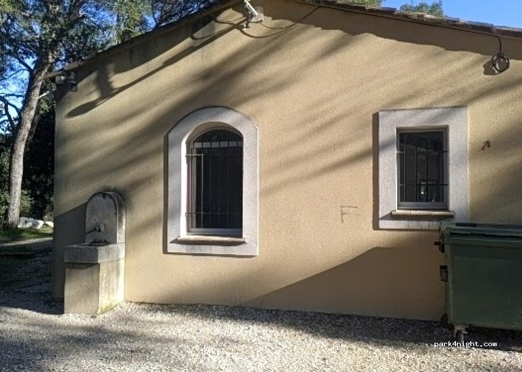 (13570) Barbentane - 765 Chemin de la Côte — foto 5