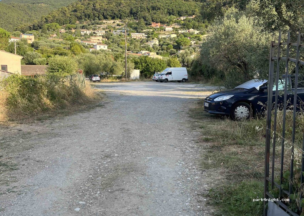 (06140) Tourrettes-sur-Loup - 112 Route de la Madeleine — foto