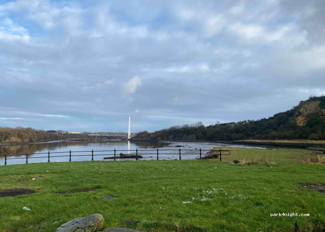 (SR4 0RT) Sunderland - 1 Riverside Park — foto