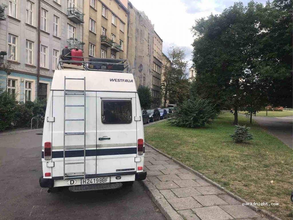 (31-071) Kraków - 8 Świętego Stanisława — foto 4