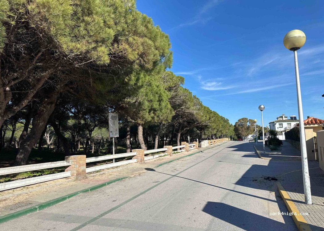 (11520) Rota - 21 Avenida de Los Corrales — foto
