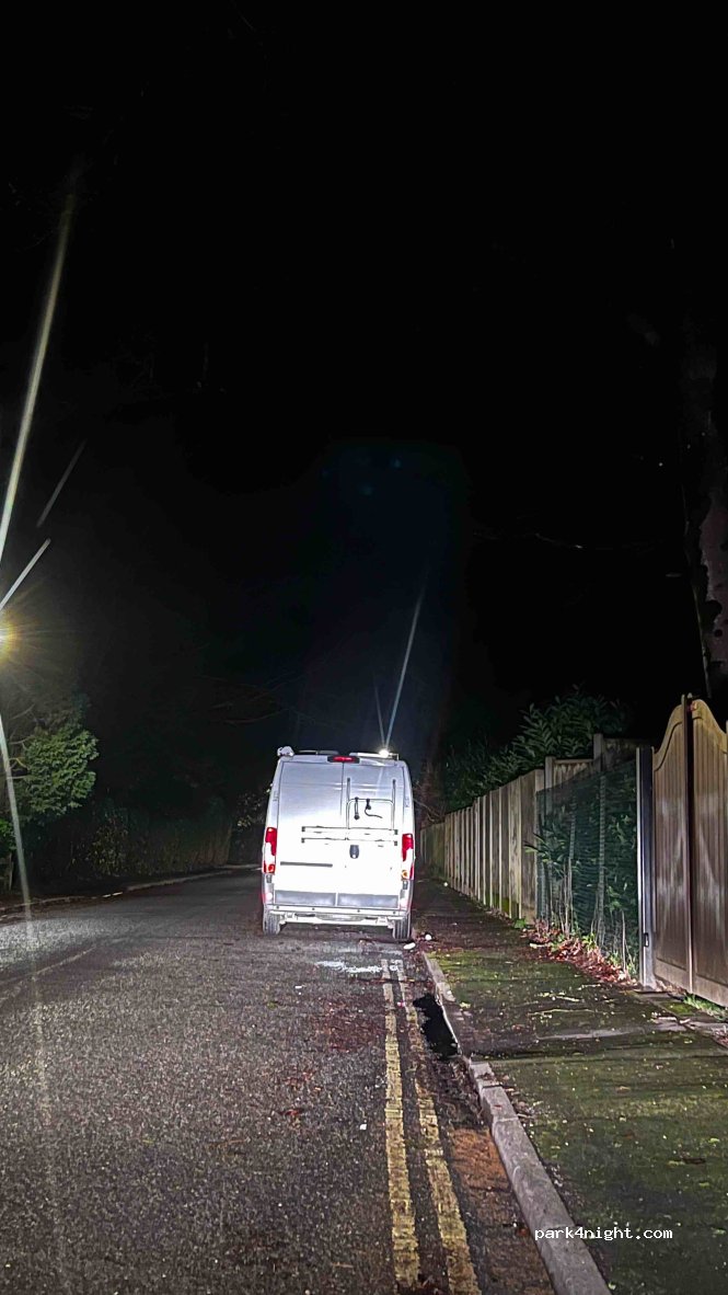 (GU26 6SP) Hindhead - Tower Rd — foto