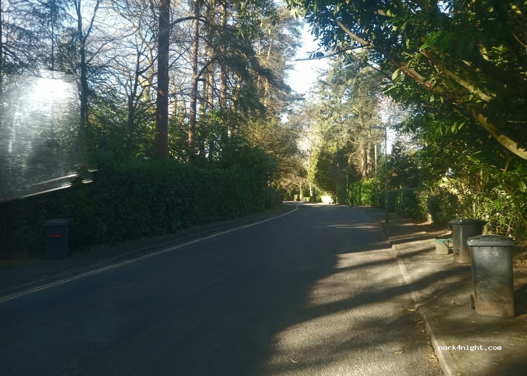(GU26 6SP) Hindhead - Tower Rd — foto 3