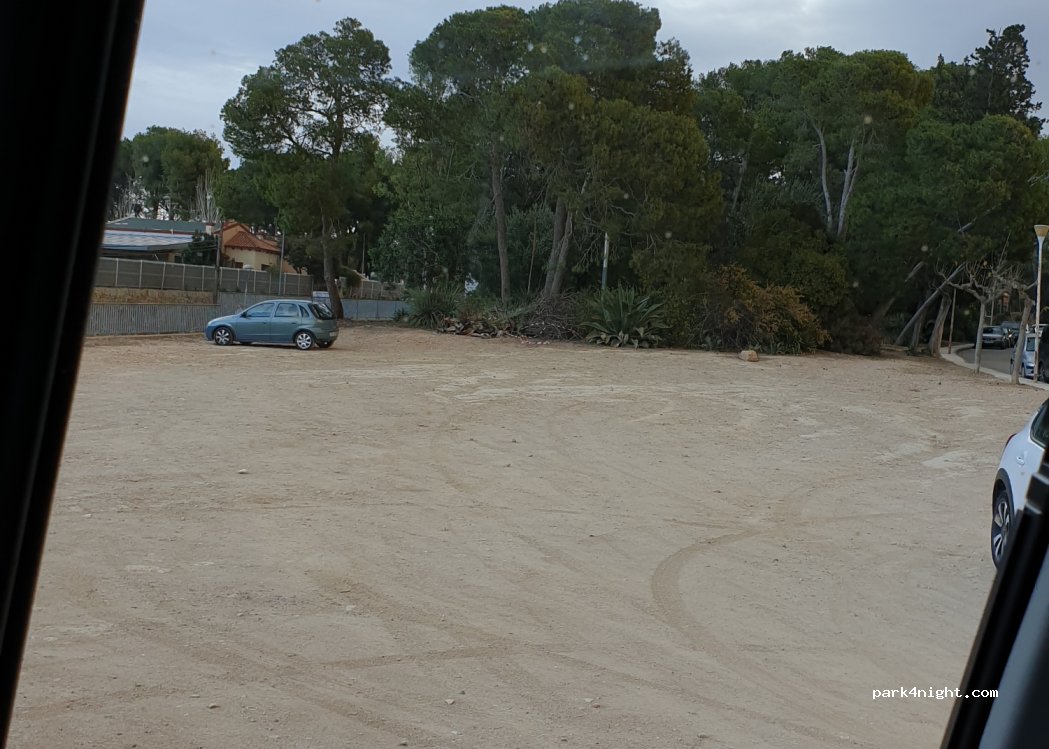 (43500) Tortosa - 4 Carretera Simpatica-parc Nivera — foto