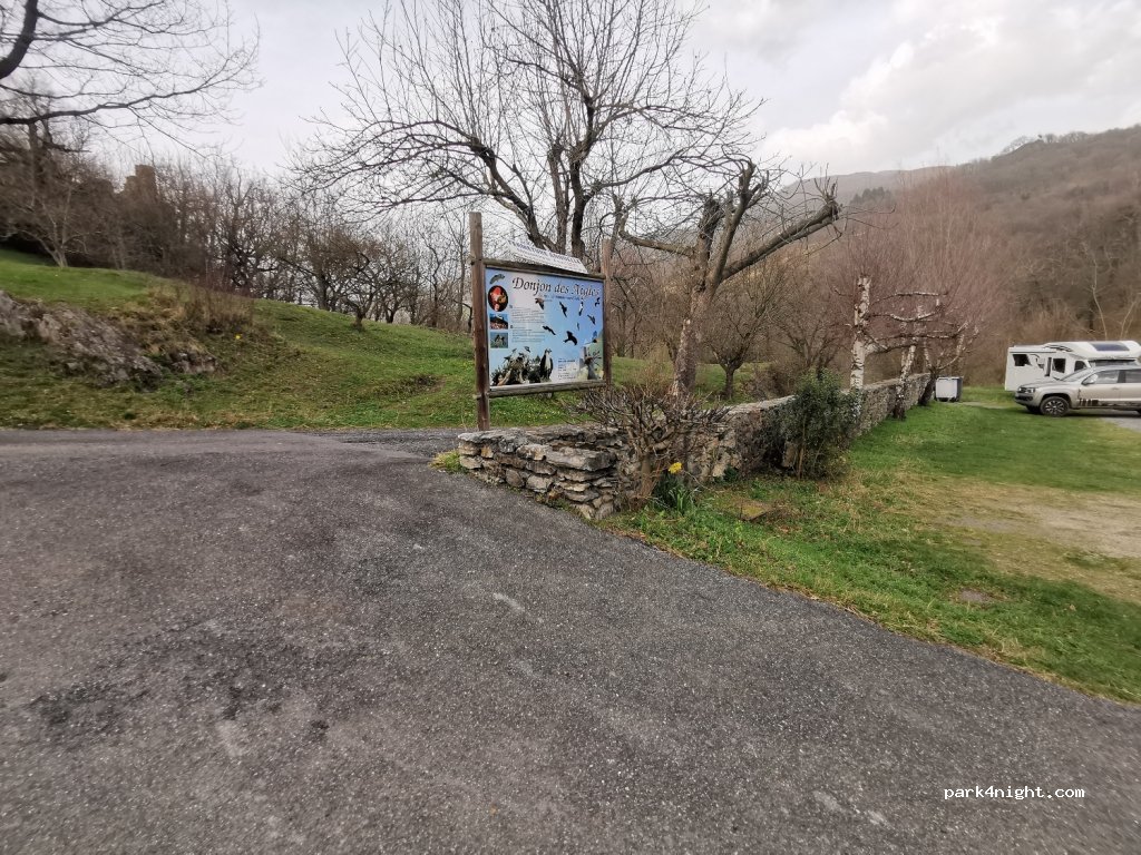 (65400) Beaucens - 38 Rue du Château — foto