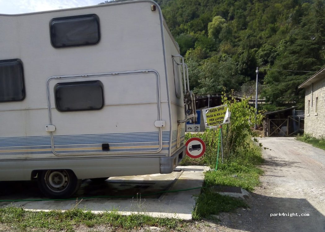 (18010) Molini di Triora - 125 Via Nuova — foto