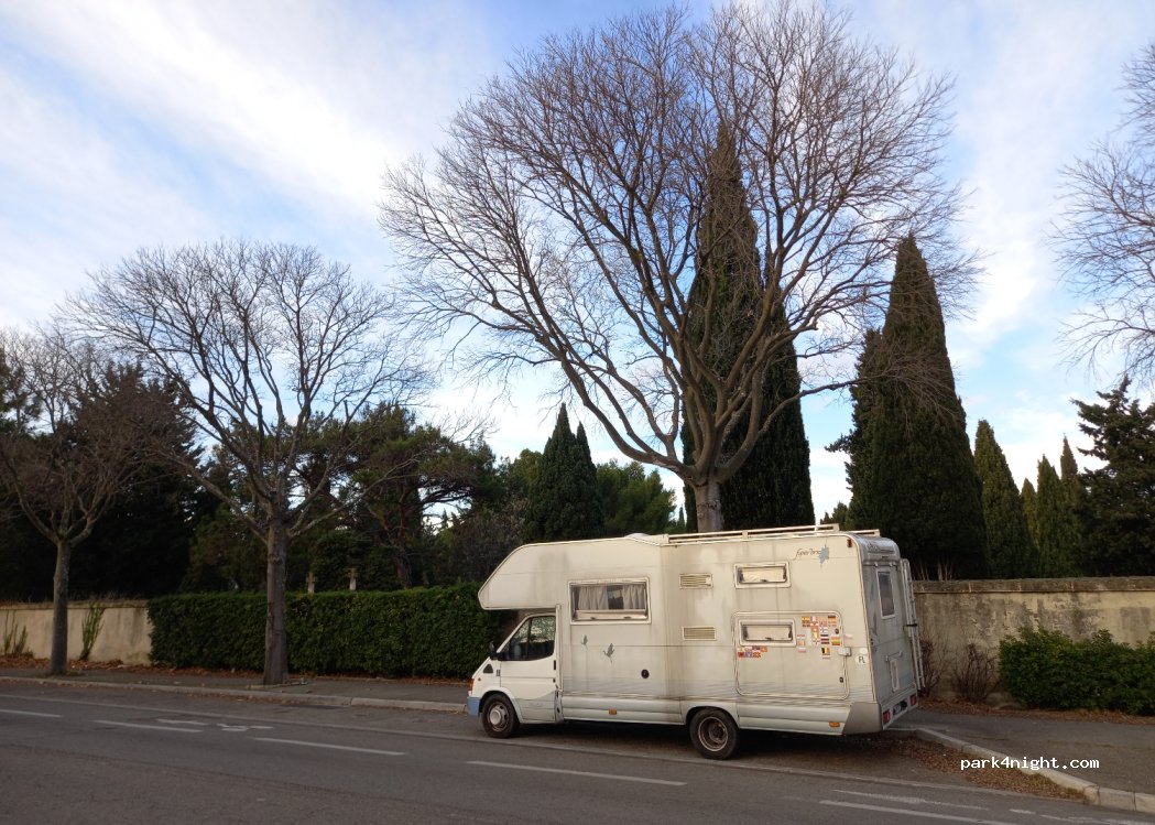 (84000) Avignon - 22 Avenue de la Folie — foto