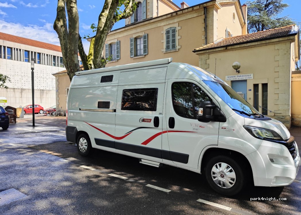 (69003) Lyon - 46 Rue Charles Richard — foto