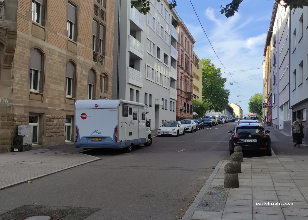 (70182) Stuttgart - 30 Urbanstraße — foto