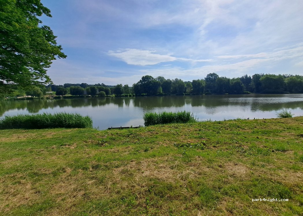(2840) Oroszlány - Unnamed Road — foto 3