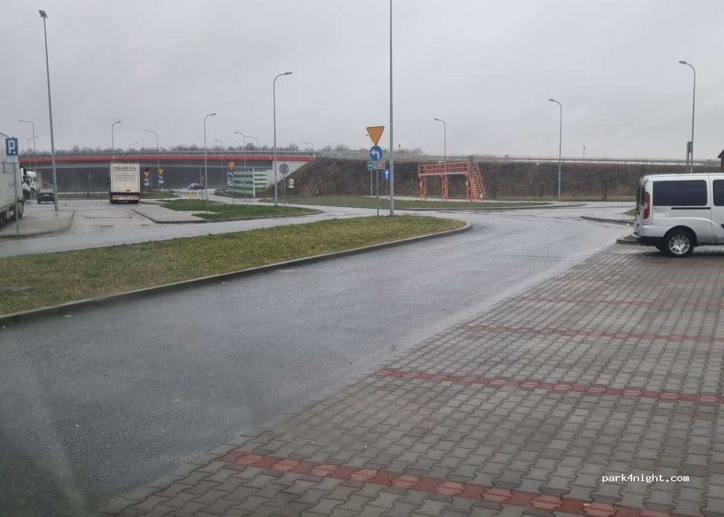 (42-289) Woźniki - 67 Tarnogórska — foto