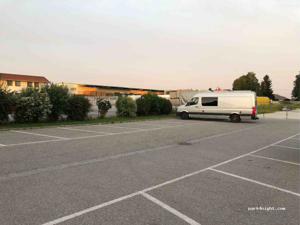 (5230) Mattighofen - 3 Wasseracker — foto
