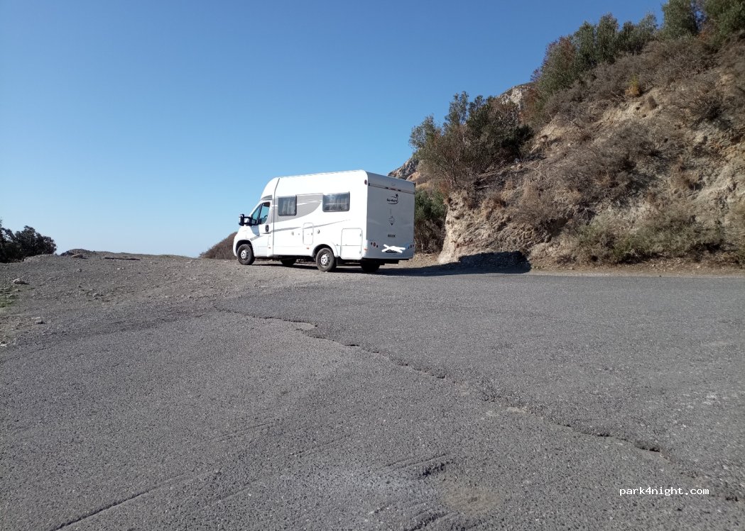 (230 66) Anatoliki Mani - Unnamed Road — foto 2