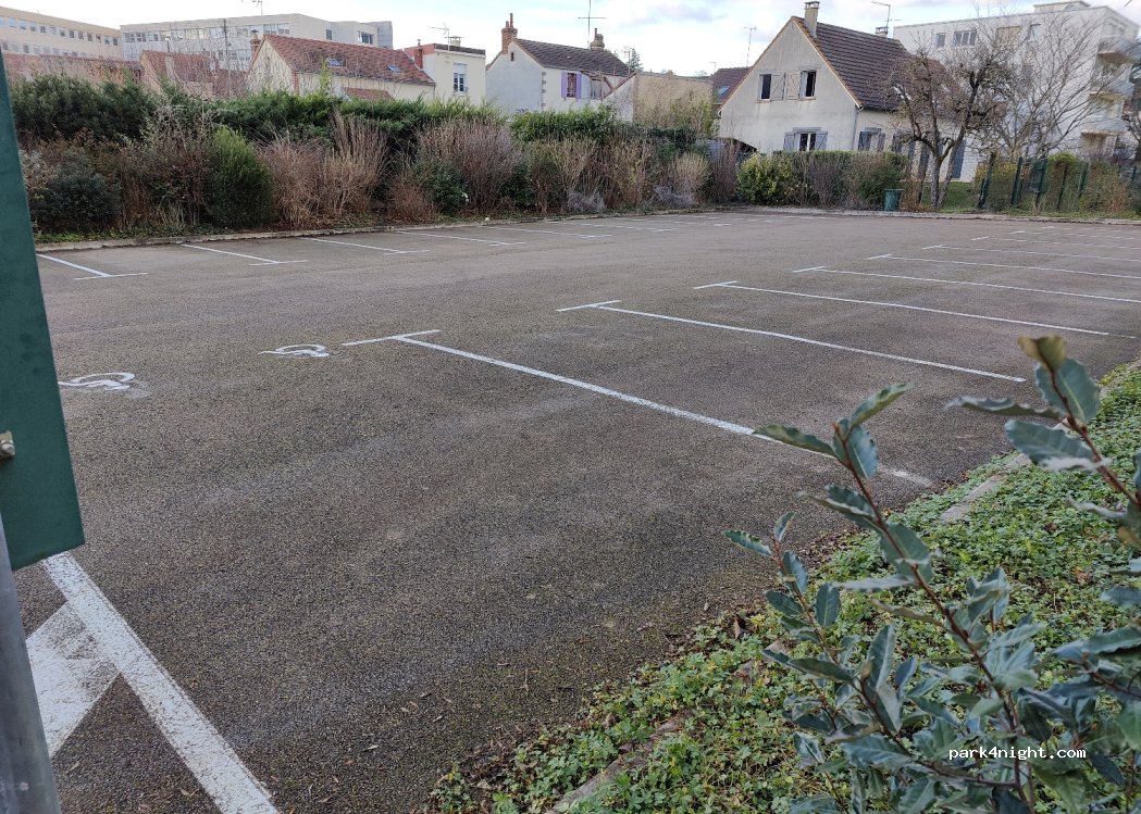 (89000) Auxerre - 14 Ruelle du Clos — foto