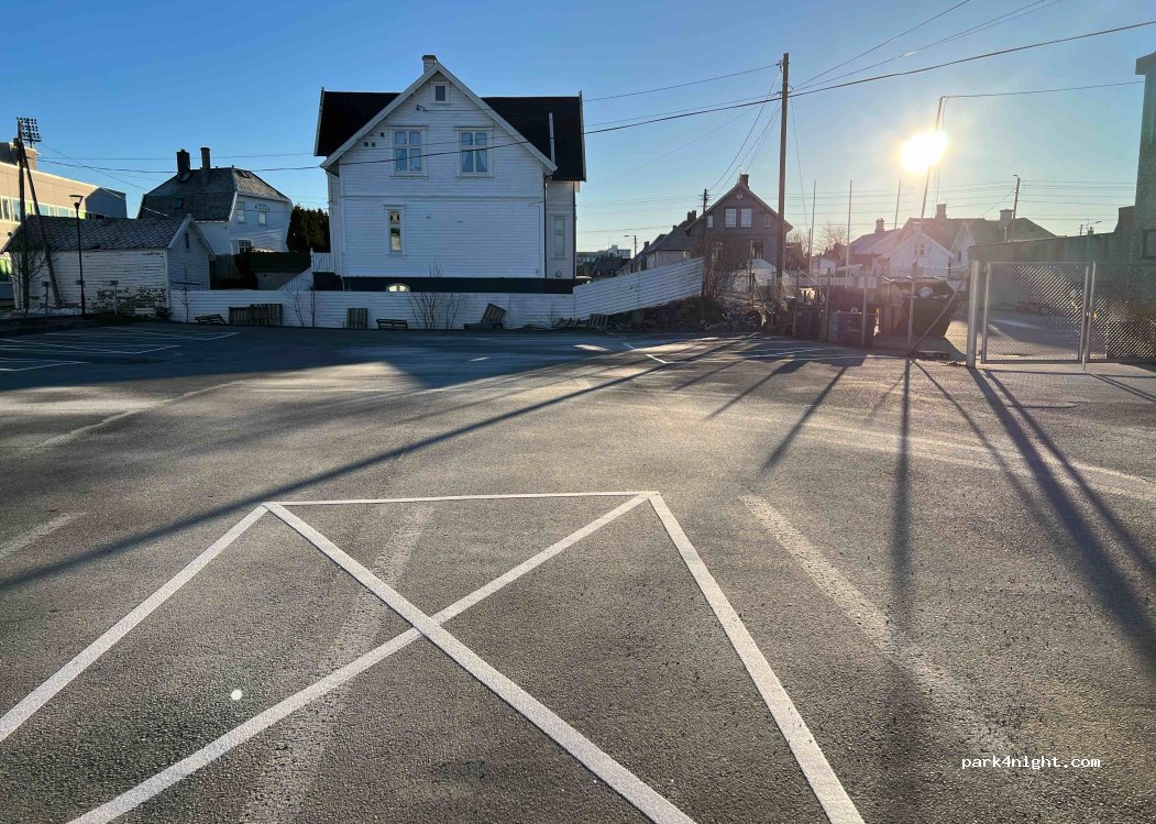 (5527) Haugesund - 125C Flotmyrgata — foto 2