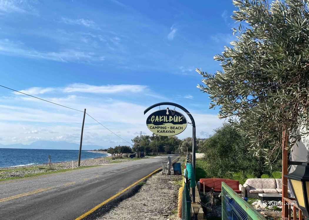 Çakılbük Camping çökertme — foto