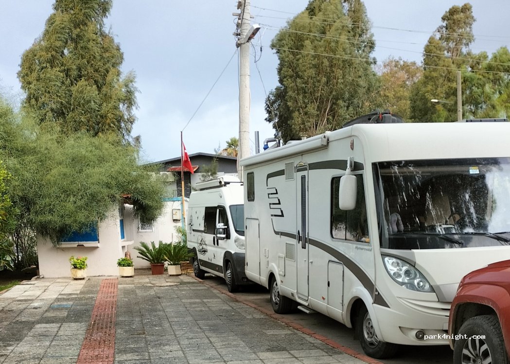 (31270) Arsuz - No:4/1 Zarif Caddesi — foto