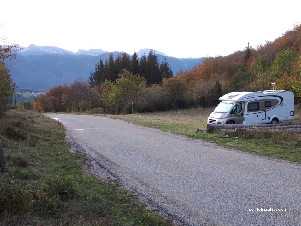 (26420) La Chapelle-en-Vercors - D256 — foto