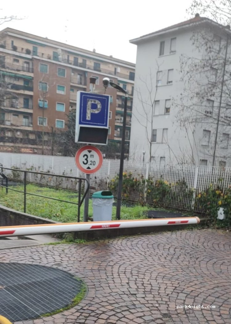 (20162) Milano - 15 Viale Giovanni Suzzani — foto