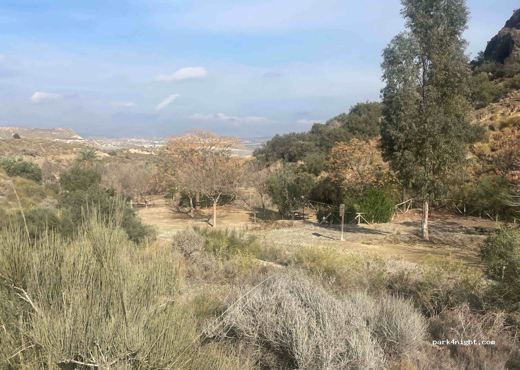 (04628) La Fuente Abad - Unnamed Road — foto