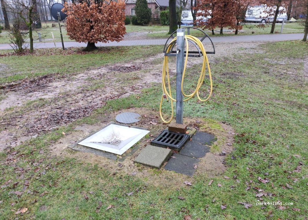 Camping & Bungalowpark Bij De Bronnen — foto 2