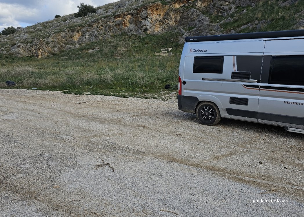 (211 00) Kapodistrias - Unnamed Road — foto