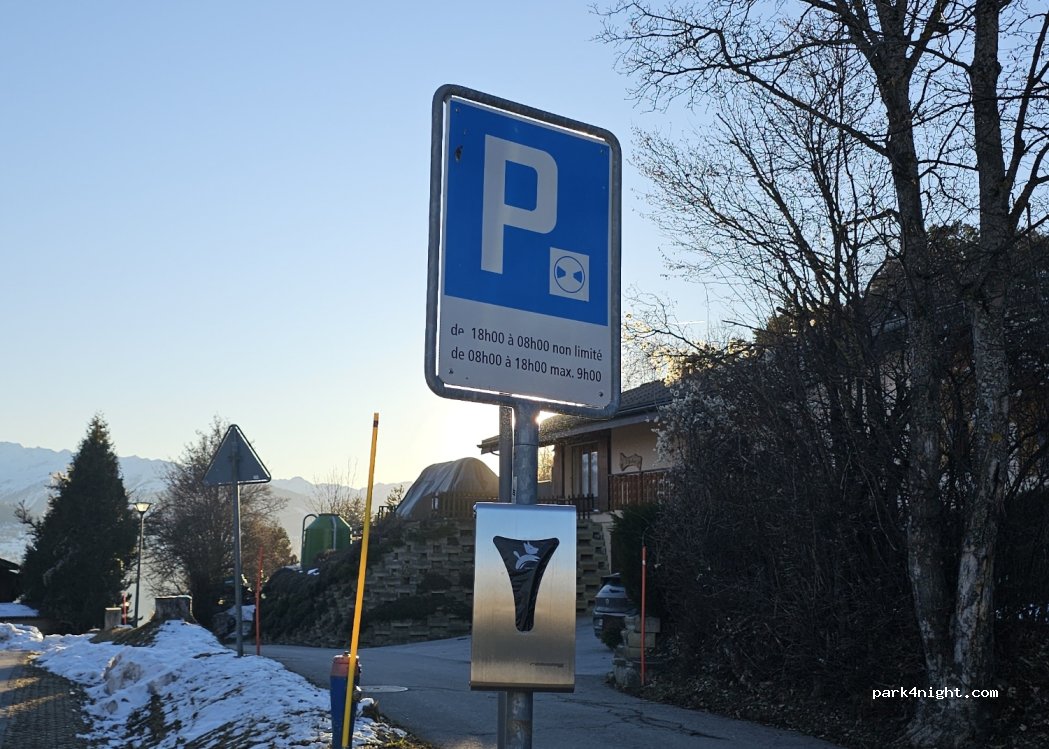 (3963) Crans-Montana - 22 Rue de la Batteuse — foto
