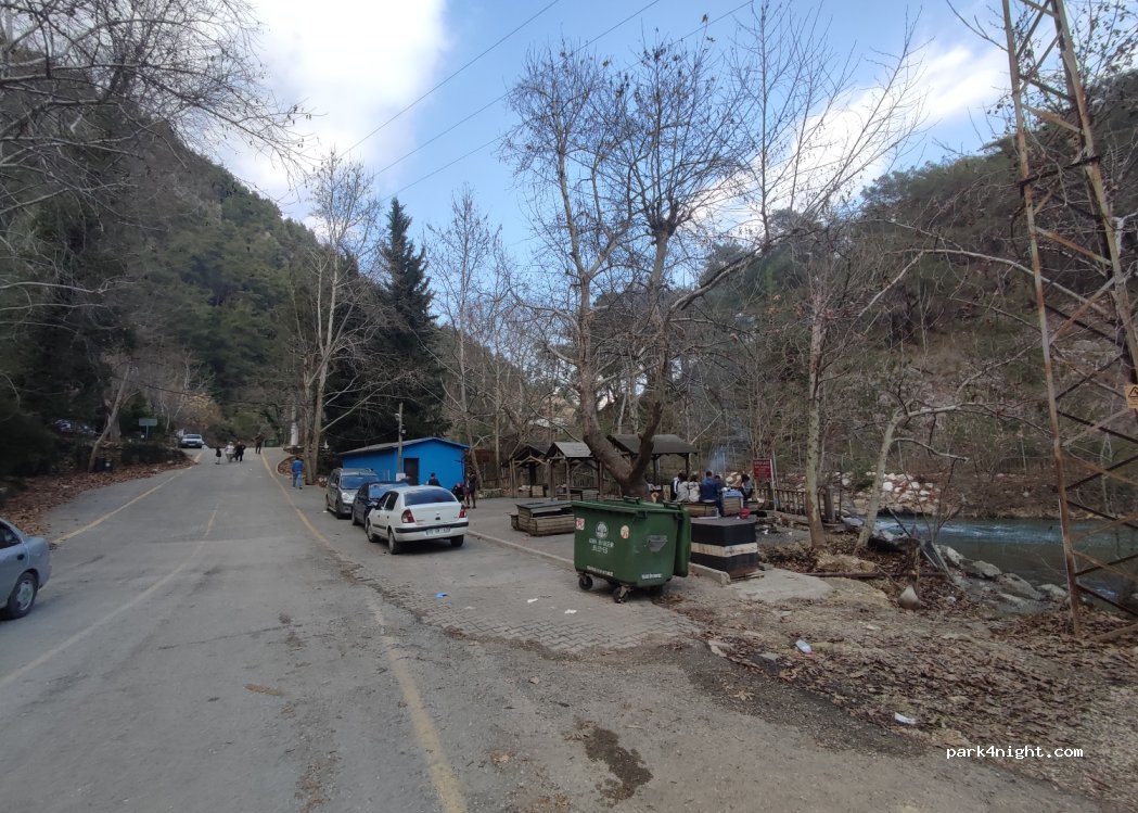 (01770) Karaisalı - Unnamed Road — foto 4