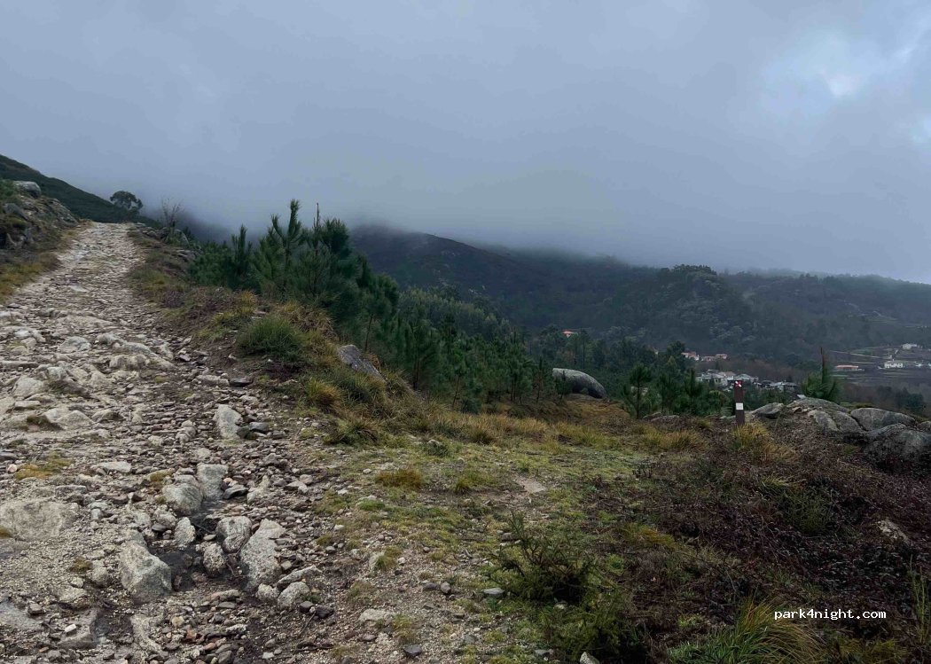 (4540) Burgo - Unnamed Road — foto