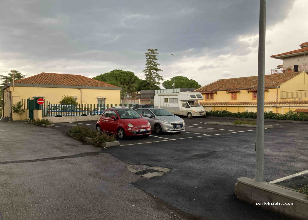 (95010) Santa Venerina - 4 Via Umberto — foto