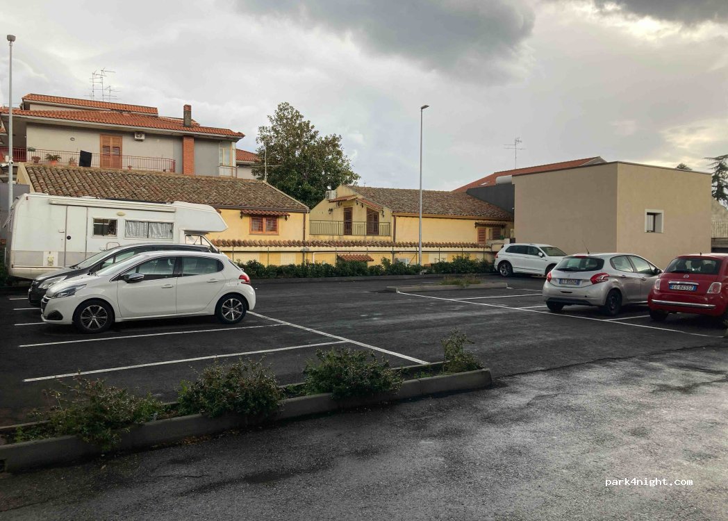 (95010) Santa Venerina - 4 Via Umberto — foto 2