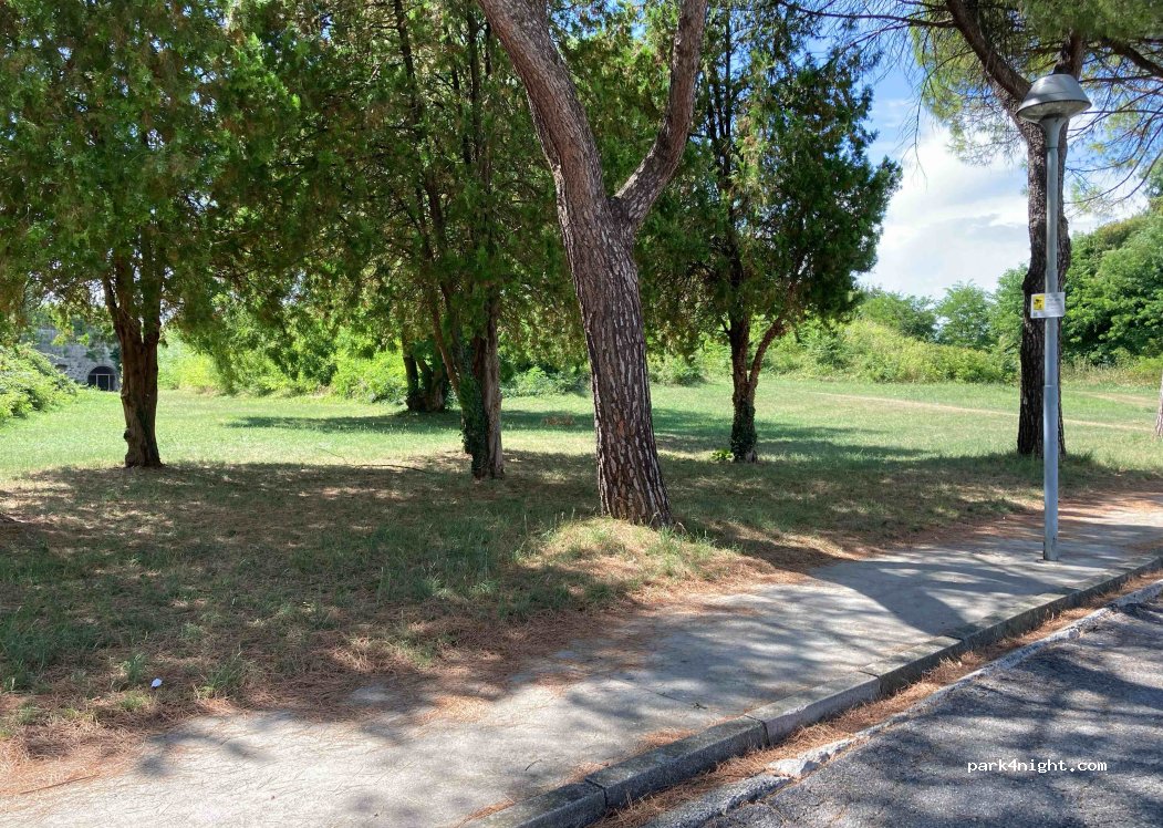 (33057) Palmanova - Via Rota — foto