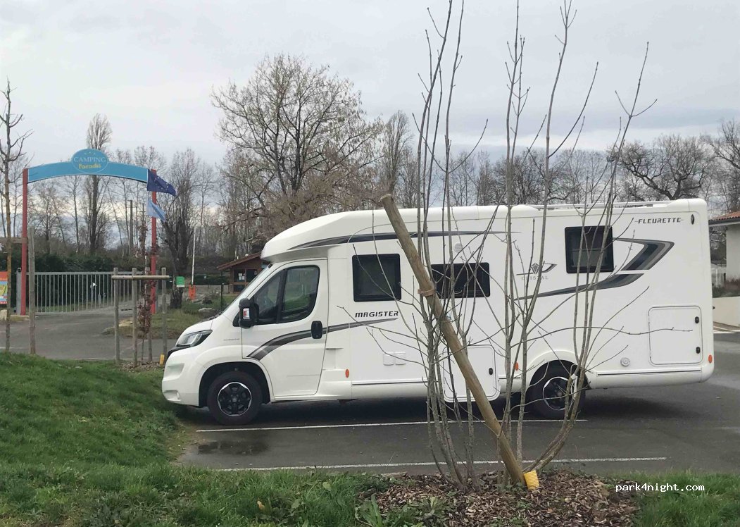 (40500) Saint-Sever - Avenue René Crabos — foto