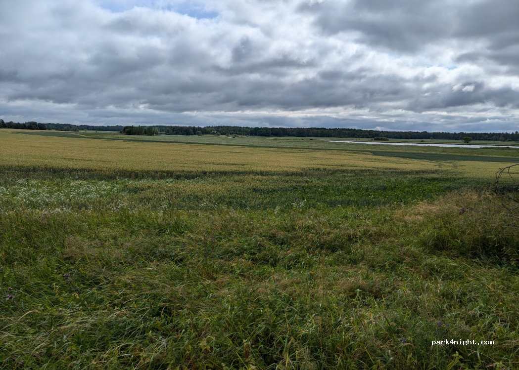 (734 94) Strömsholm - 103 Strömsholmsvägen — foto