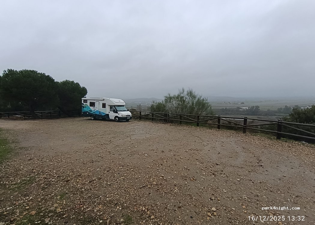 (06410) Santa Amalia - — foto 2