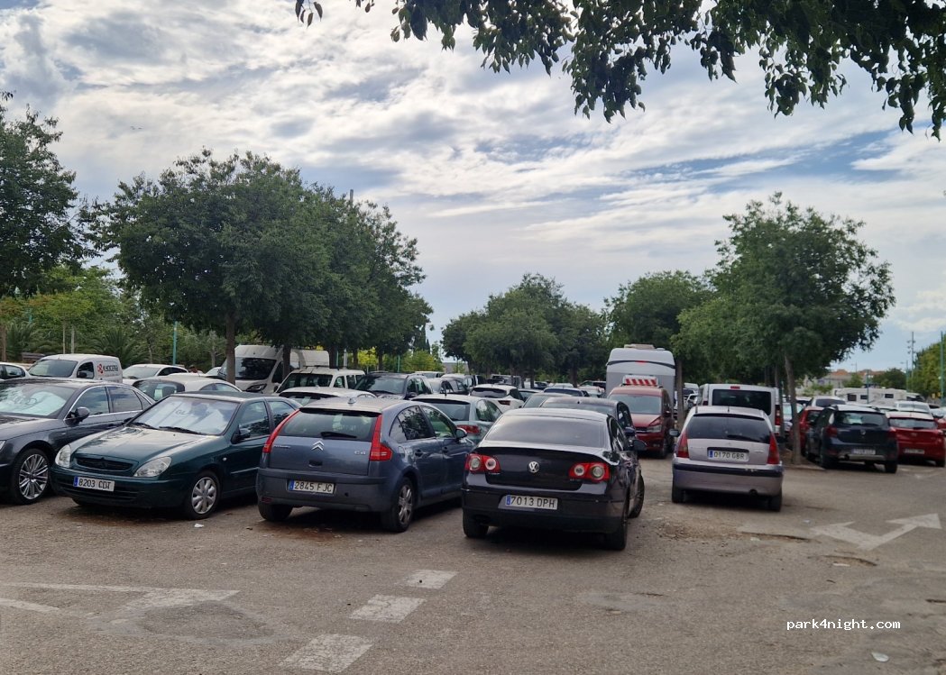 (50015) Zaragoza - 3 Paseo de la Ribera — foto 2