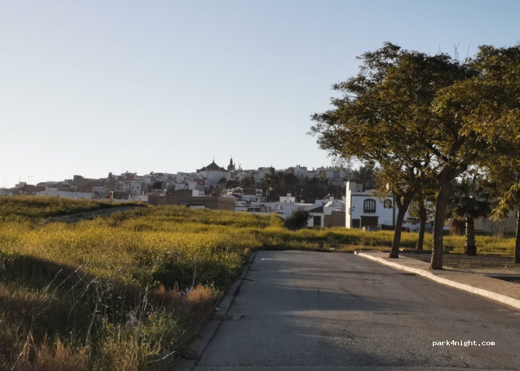 (41730) Las Cabezas de San Juan - 66 Calle Segovia — foto
