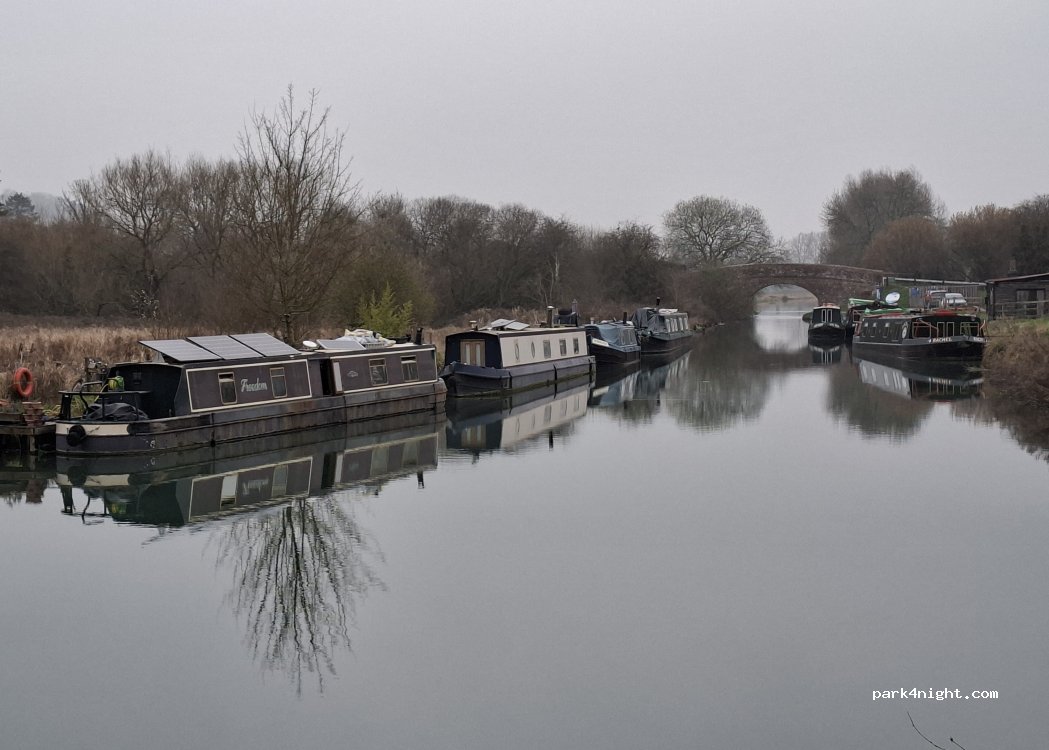 (SN8 3PB) Great Bedwyn - Brook Street — foto 3