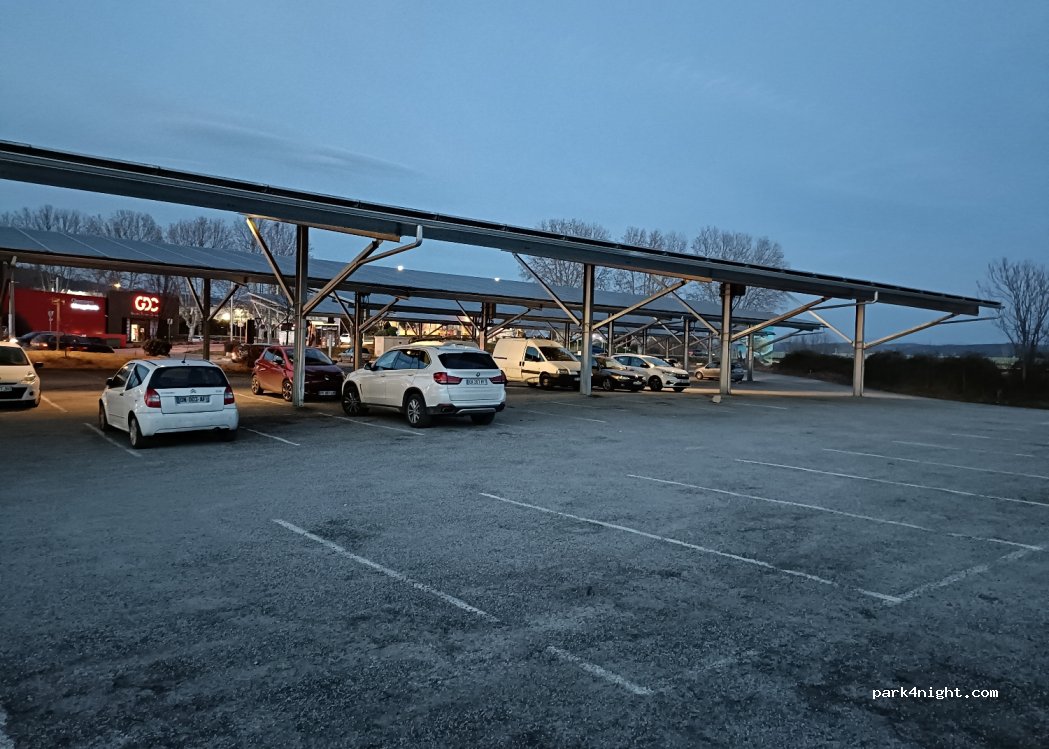 (04100) Manosque - 1 Avenue des Près Combaux — foto 2