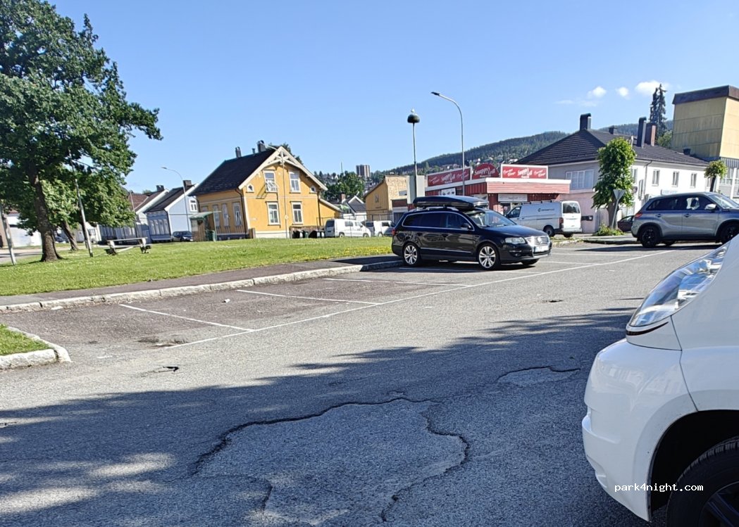 (3041) Drammen - 84 Tollbugata — foto