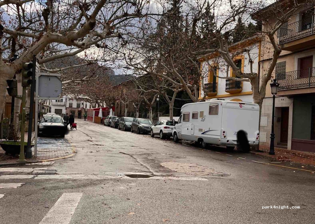 (23380) Siles - 17 Calle el Paseo — foto