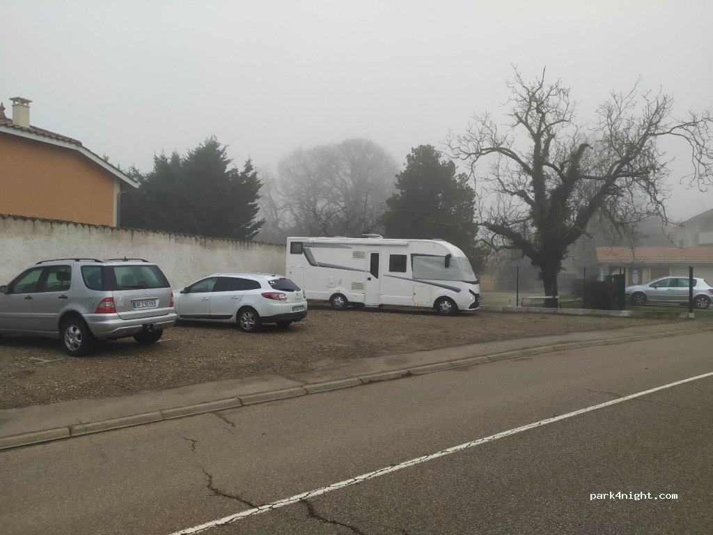 (01700) Beynost - 56 Passage de l'Espérance — foto