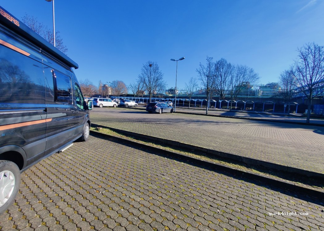 Parkplatz Neulandpark — foto