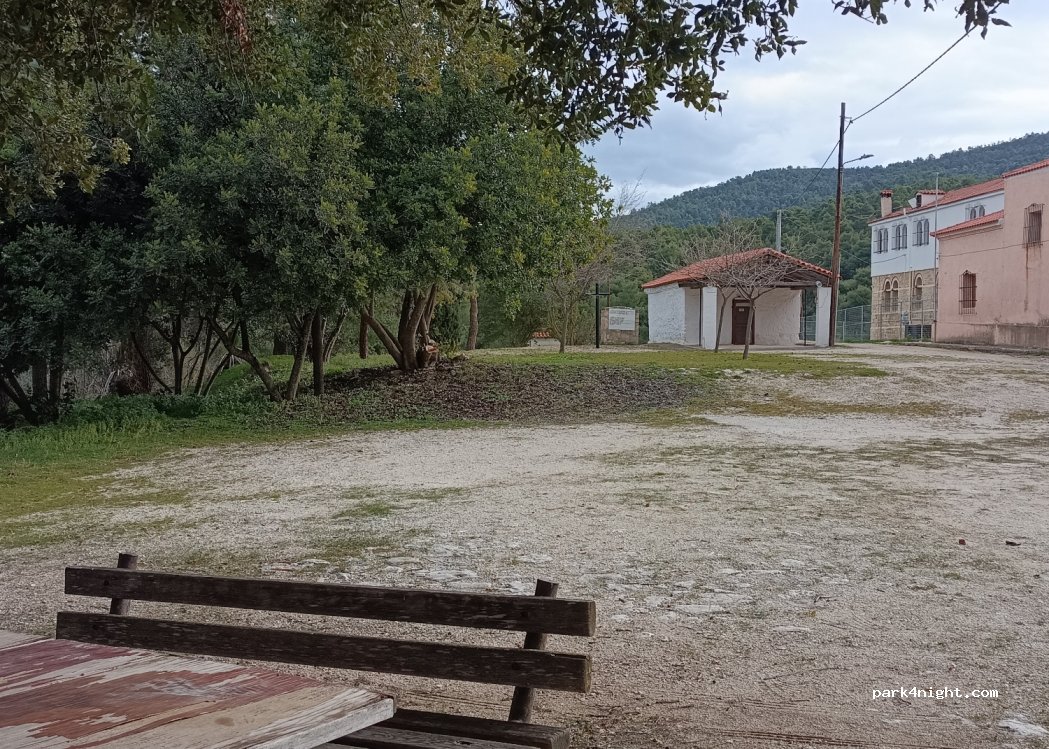 (200 08) Chiliomodi - Unnamed Road — foto 2