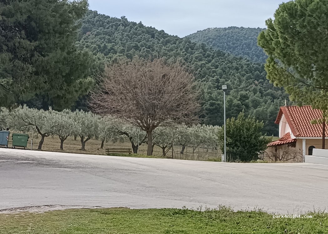 (200 08) Chiliomodi - Unnamed Road — foto 3
