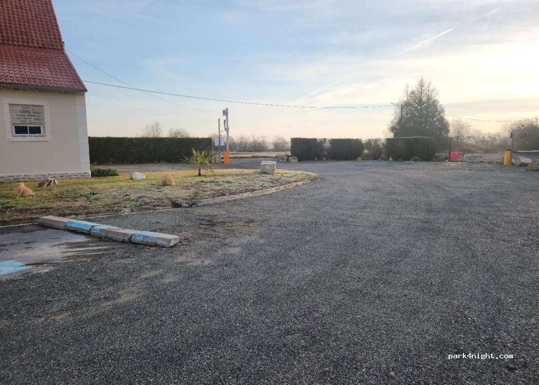 (02160) La Ville-aux-Bois-lès-Pontavert - 10 bis D1044 — foto 3